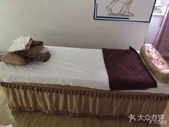 -龙脊堂龙氏推拿 整脊(陆家浜店)