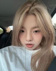 -IU潮牌·SALON