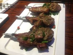 苏尼特金质烤羊排-三个蒙古大叔羊肉串(大宁店)