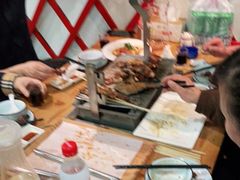 -欢乐牧人蒙古炭烤羊腿(四平路店)