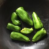 卢胖妹儿的开心周末餐之简单快手虎皮椒