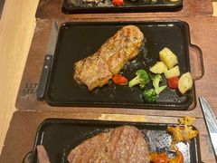-必胜客(WOW中心城店)