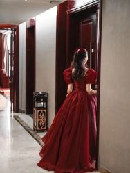 -LOVINA洛维娜婚纱礼服