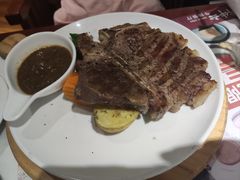 -斗牛士牛排餐厅(嘉里汇店)