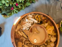 -慢丽江·云南野生菌土鸡锅(付家庄店)