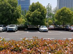 -地铁江陵路站停车场