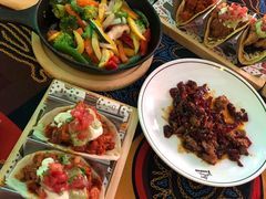 -Famous肥猫墨西哥音乐餐吧(五棵松华熙LIVE店)