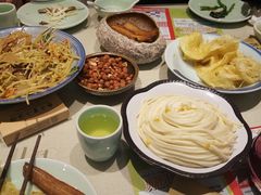 -巷子里小酒馆(西三道街店)