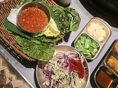 -草家酱蟹炭火烤肉店(珲春南路一店)