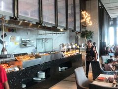 自助取餐区-万达文华酒店·48F云端窗景美食汇自助餐厅