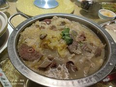 -老码头黑皮肘子锅包肉(赣水路店)