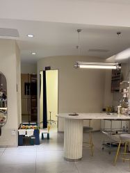 -PE SALON