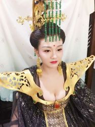 点击看大图 -盘子女人坊古装写真摄影(长春总店)