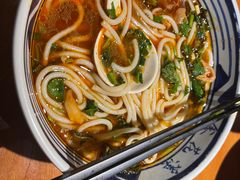 -鑫花溪牛肉米粉(广电传媒店)