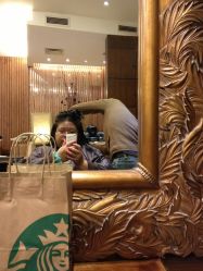 梳理头发-红人馆造型世爵国际