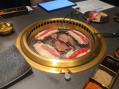 -铭牛烧肉·和牛海鲜自助(高新月牙湖店)