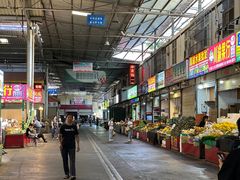 -曼阁市场水果批发市场