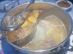 -潮牛壹号鲜牛肉火锅(世界城广场店)