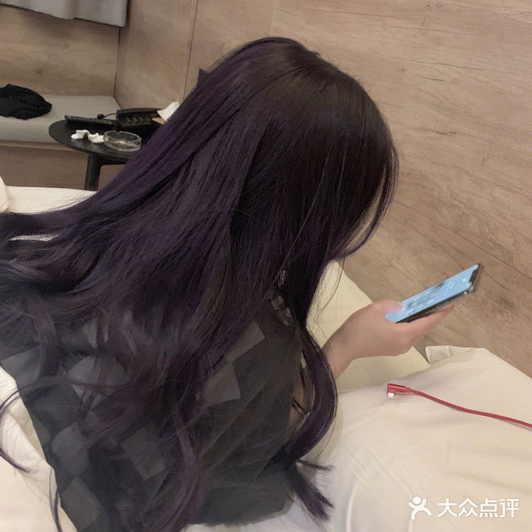   低调欧美风深葡萄紫  不漂发也可以美美哒 