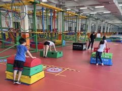 -健龙森俱乐部·游泳·健身·羽毛球综合体育馆