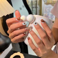 -芊屿芊浔美甲