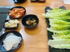 -肉甲韩国木炭烤肉(新壹街1店)