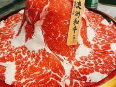 M8和牛-一绪に寿喜烧自助(世茂广场店)
