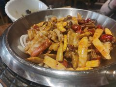 -东来菜馆•手抓海鲜家常菜•海鲜锅贴(鸽子窝店)