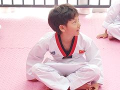 -米娜凯威少儿礼仪艺术教育(南海新凯广场店)