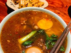 -亮亮面馆(经六路店)