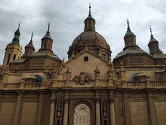 -皮拉尔圣母圣殿主教座堂