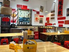 -柳州肥姨妈大骨螺蛳粉(曹路店)