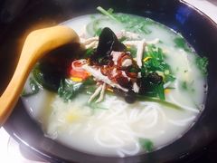 豚骨米线-蒙小妹骨汤饭.米线(新光路店)
