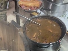 -梁阿婆廿年老牌扣肉糯米饭