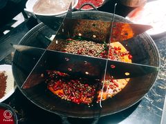 -邓莽子老火锅(中兴路总店)