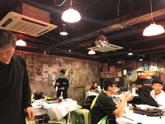大堂-鲜入围煮花胶鸡海鲜火锅