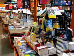 -西西弗书店&矢量咖啡(凯德晶萃广场店)