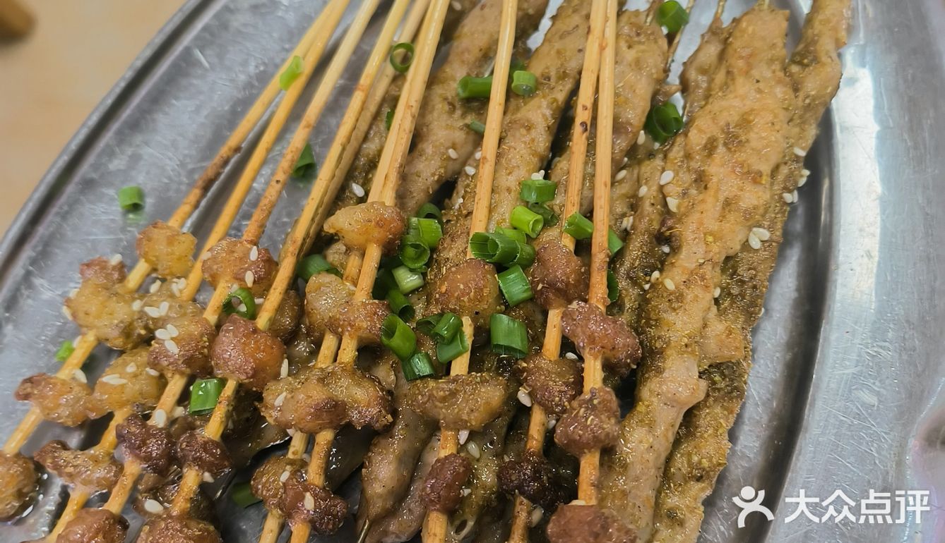 刚发现一家宝藏美食店