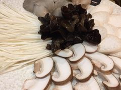 -唇辣号重庆老火锅(亦庄店)