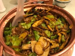 牛肝菌焖饭-朱家小厨(红塔西路店)