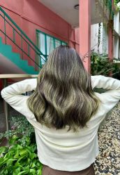 -吉艺心专业美发造型