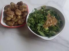 -毛辣果·贵州红酸汤牛肉火锅(西单店)