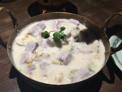 -大头虾越式风味餐厅(光明广场店)