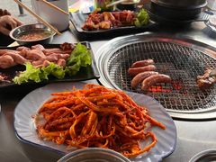 -青瓦餐厅·生鱼片·韩园烤肉(西塔店)