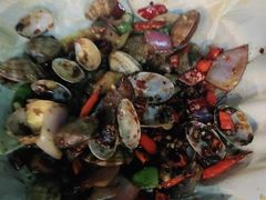 -何师烧烤·香辣蟹·川菜·30年老品牌(太古里旗舰店)