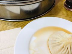 传统灌汤猪肉虾仁小小笼包-地安门包子铺(地安门店)