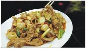 大蒜烧肚条-白天鹅家宴·东北菜