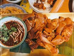 -包整·丝娃娃(一览甲秀楼风景店)