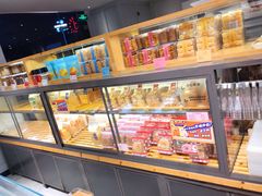 面包甜点陈列柜-BreadTalk面包新语·烘焙蛋糕(海珠丽影广场店)