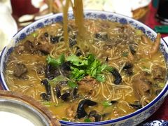 小鸡炖蘑菇-哈尔滨饺子王·东北菜(鱼鳞浃路店)